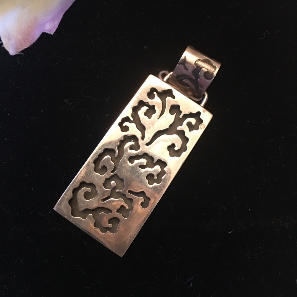 Sterling silver pendant